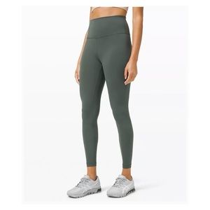 Lululemon cropped leggings